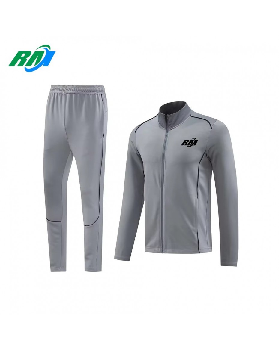 26-27 Latest and most popular sportswear for teenagers, adults, and children's training clothes